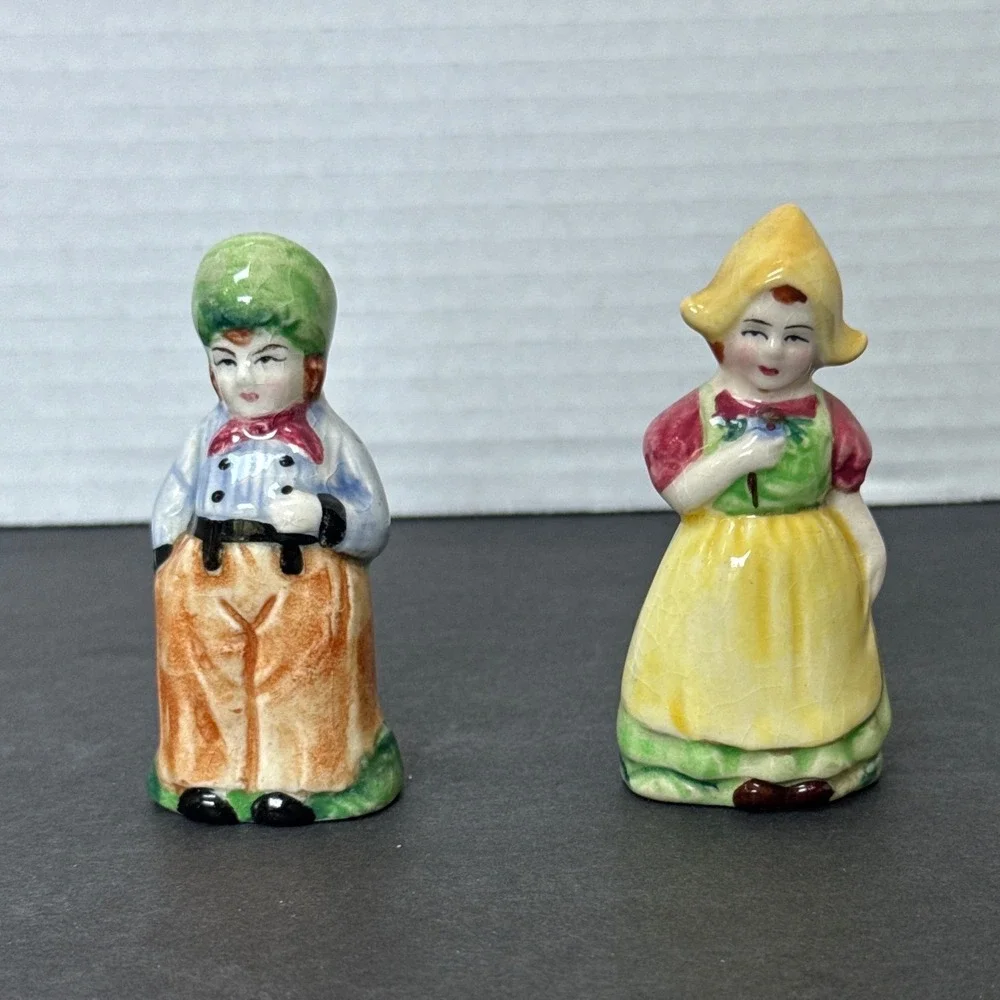 Vintage Dutch Boy and Girl Salt and Pepper Shakers Ceramic Japan Figurines 3